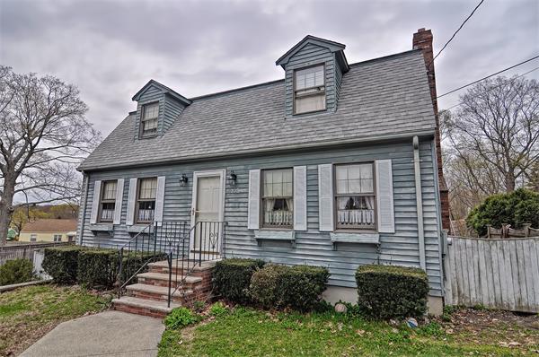 105 Maplewood Road Lynn, MA 01904 - Photo 1 of 7 Gallery Image 1