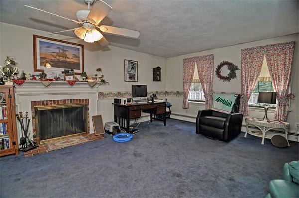 105 Maplewood Road Lynn, MA 01904 - Photo 3 of 7 Gallery Image 3