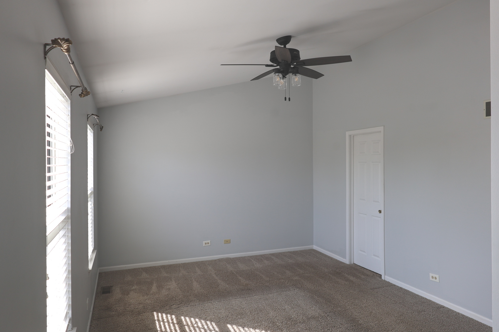 120 North Southport Road Mundelein, IL 60060 - Photo 7 of 10 a view of a room with a fan