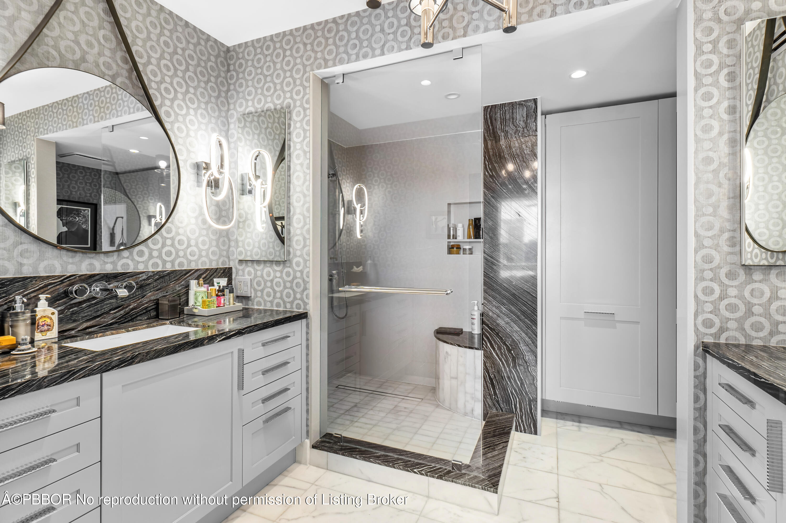 2150 Ibis Isle Road, Unit 80 Palm Beach, FL 33480 - Photo 13 of 29 Primary Bath