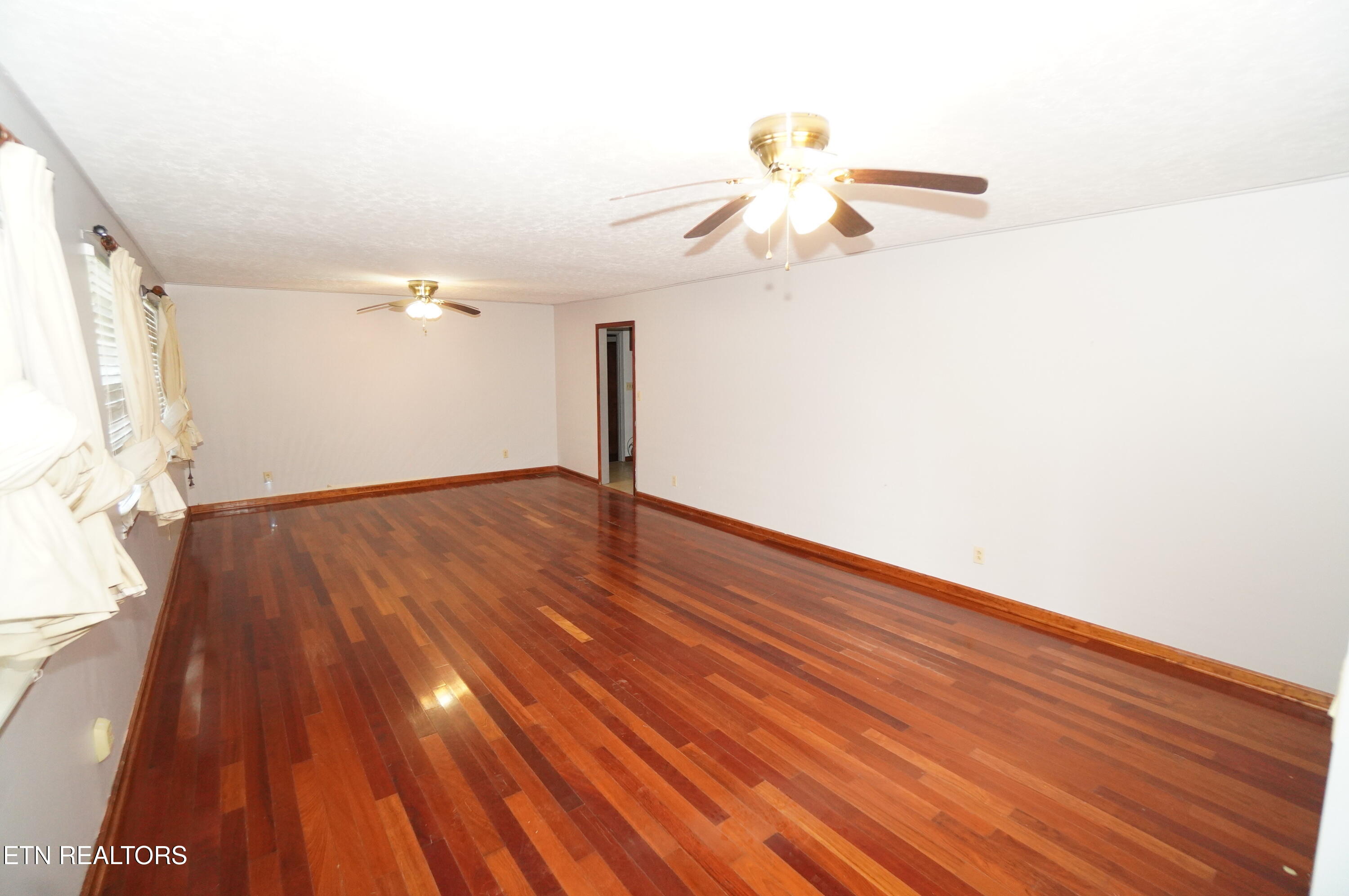 564 Whippoorwill Drive Talbott, TN 37877 - Photo 3 of 36 whippoorwill - youngblood (6)