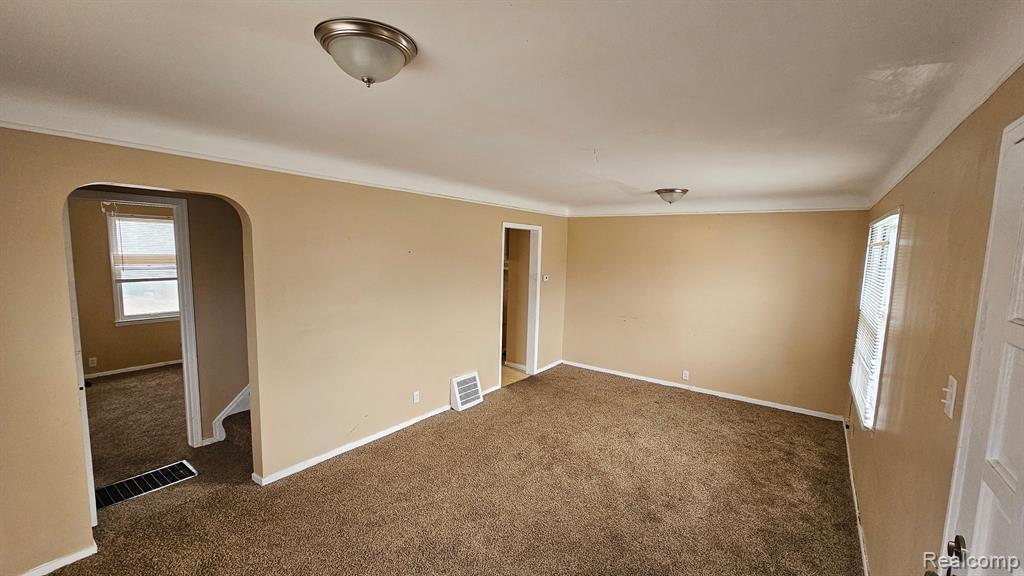 21719 Moross Road Grosse Pointe, MI 48236 - Photo 5 of 15