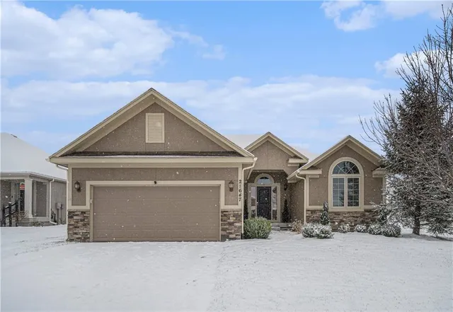 $499,950 | 21647 West 177th Terrace, Olathe, KS 66062