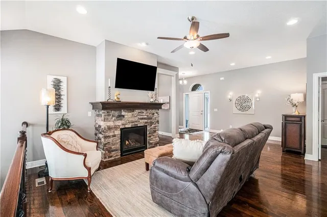 $499,950 | 21647 West 177th Terrace, Olathe, KS 66062