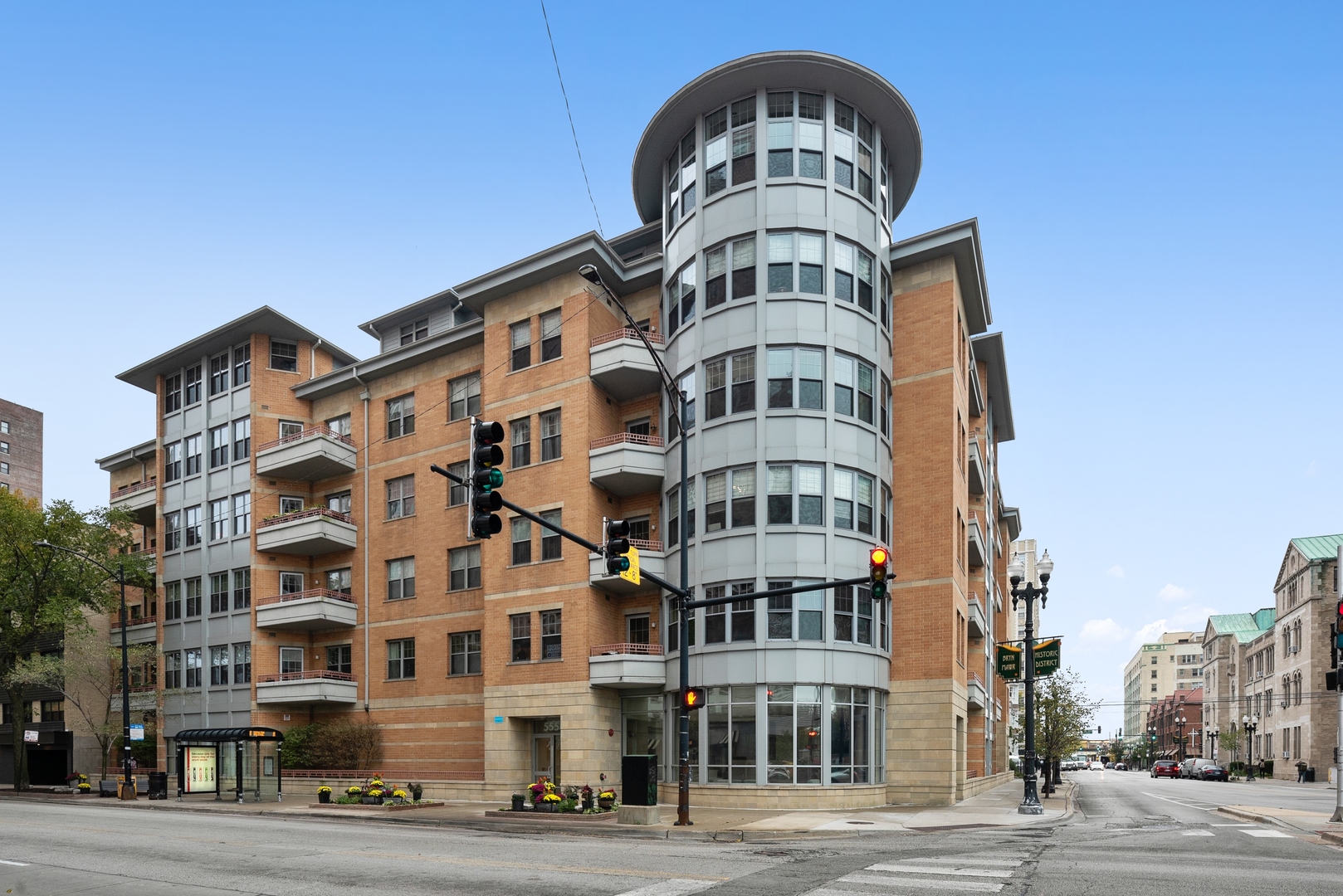 5556 North Sheridan Road, Unit 403 Chicago, IL 60640 - Photo 1 of 16