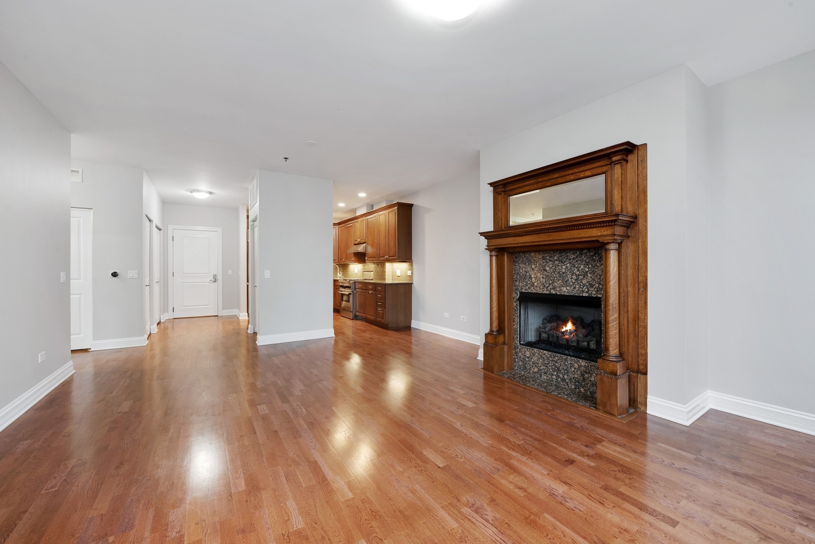 5556 North Sheridan Road, Unit 403 Chicago, IL 60640 - Photo 5 of 16