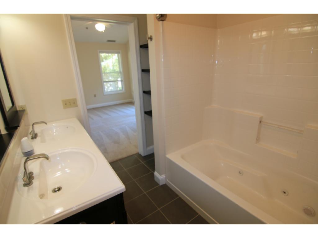 45 Bog Road, Unit D4 Concord, NH 03303 - Photo 17 of 25 Gallery Image 17
