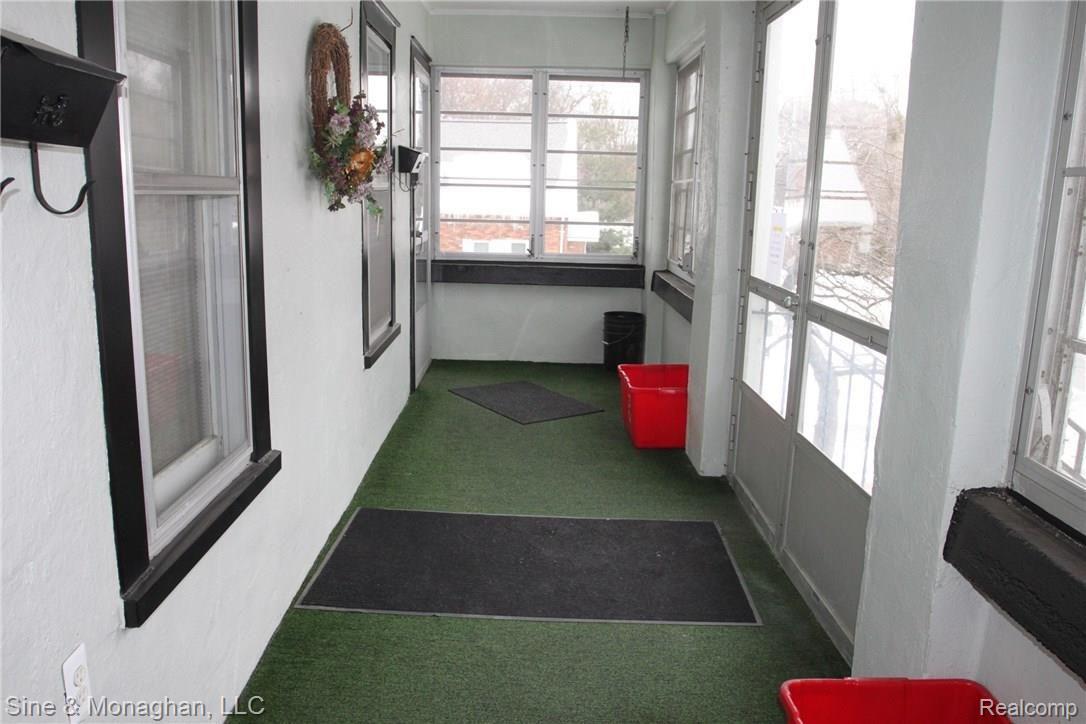 205 Muir Road Grosse Pointe, MI 48236 - Photo 3 of 60 IMG_5099.JPG