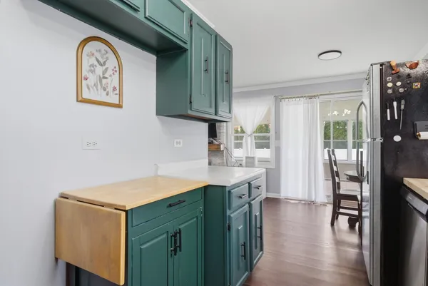 $329,900 | 1198 Arrowwood Court, Aurora, IL 60504