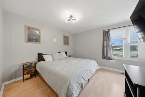 $329,900 | 1198 Arrowwood Court, Aurora, IL 60504