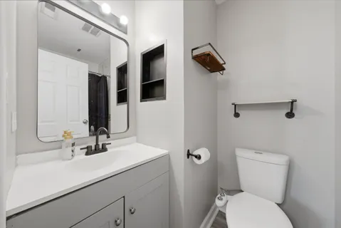 $329,900 | 1198 Arrowwood Court, Aurora, IL 60504