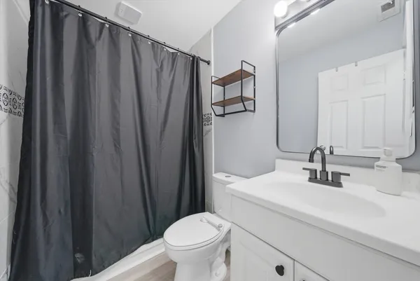 $329,900 | 1198 Arrowwood Court, Aurora, IL 60504