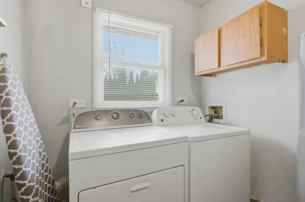 $329,900 | 1198 Arrowwood Court, Aurora, IL 60504