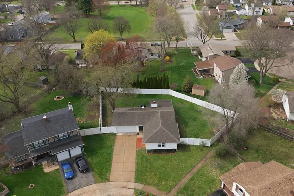 $329,900 | 1198 Arrowwood Court, Aurora, IL 60504