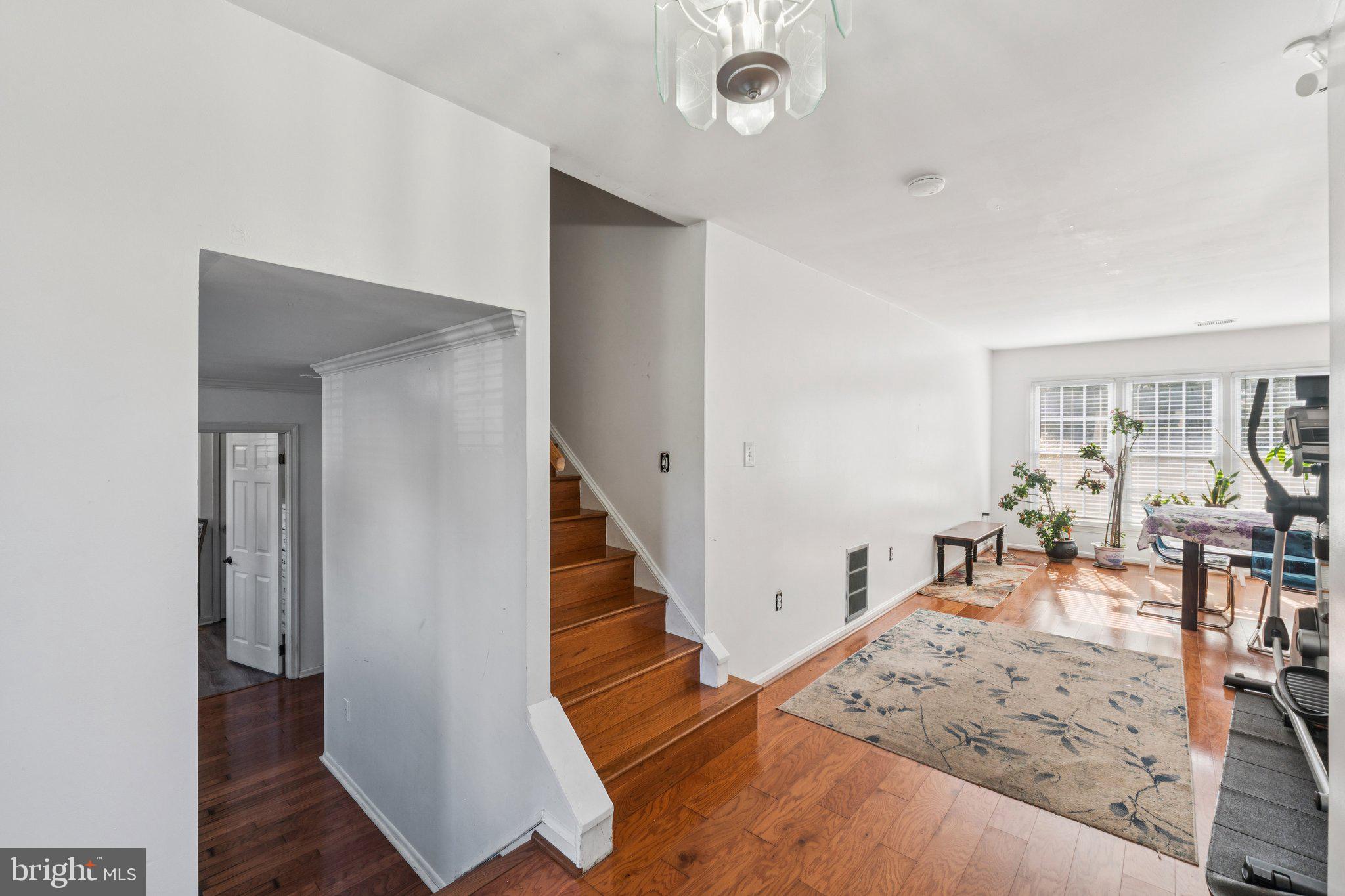 8124 Seneca View Drive Gaithersburg, MD 20882 - Photo 12 of 37