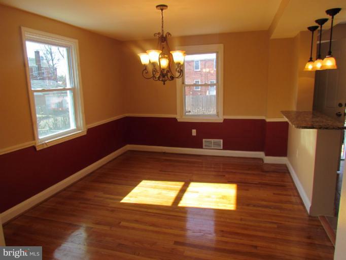 5400 Sagra Road Baltimore, MD 21239 - Photo 14 of 25 Dining Room