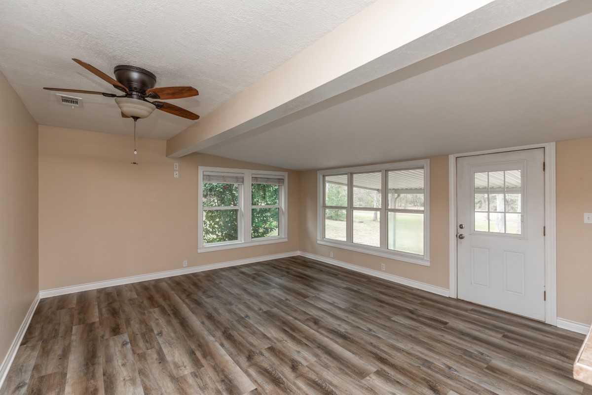 4205 North Tram Road Vidor, TX 77662 - Photo 15 of 32