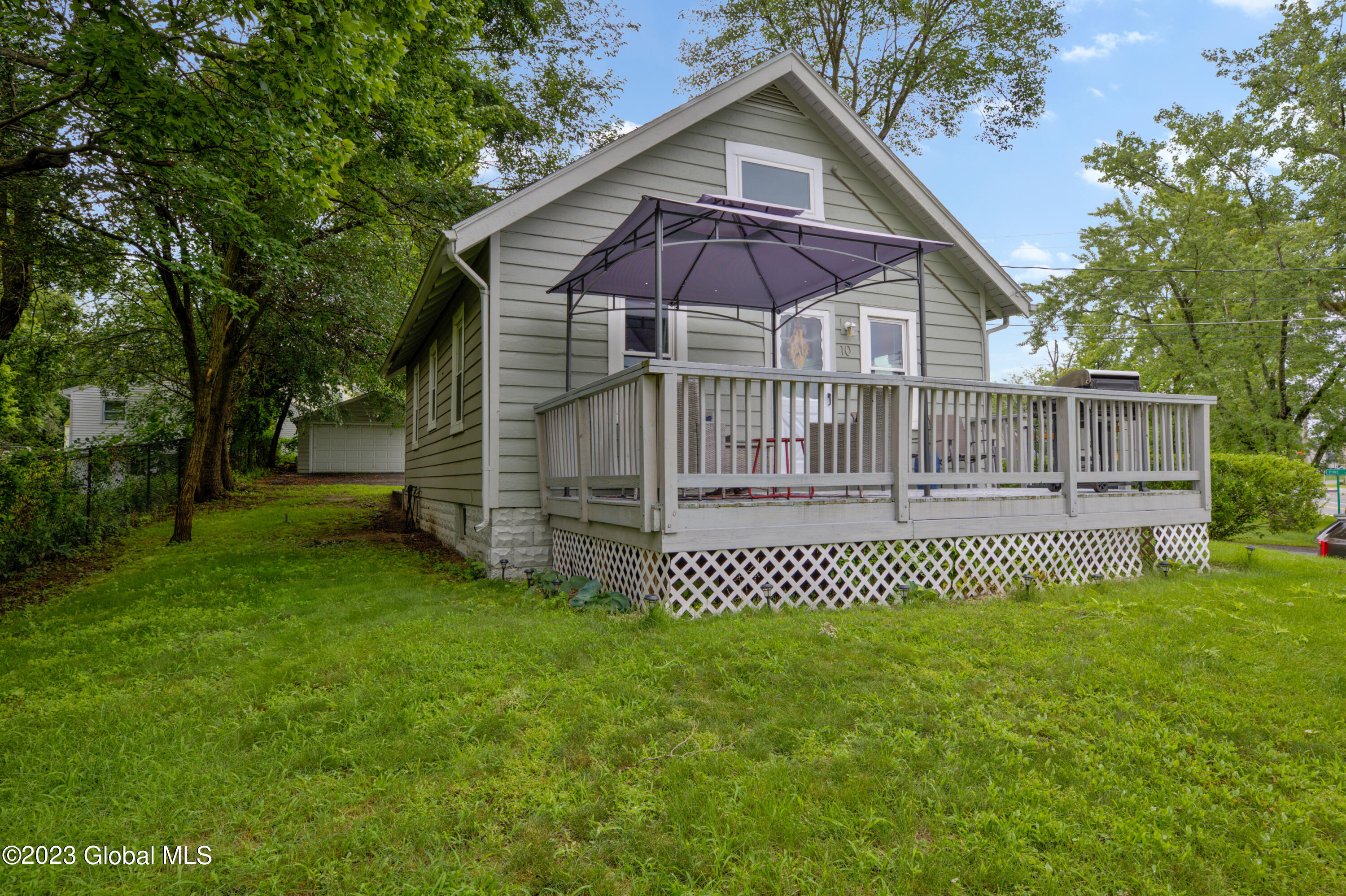 10 Gipp Road Guilderland, NY 12203 - Photo 1 of 24 Welcome!