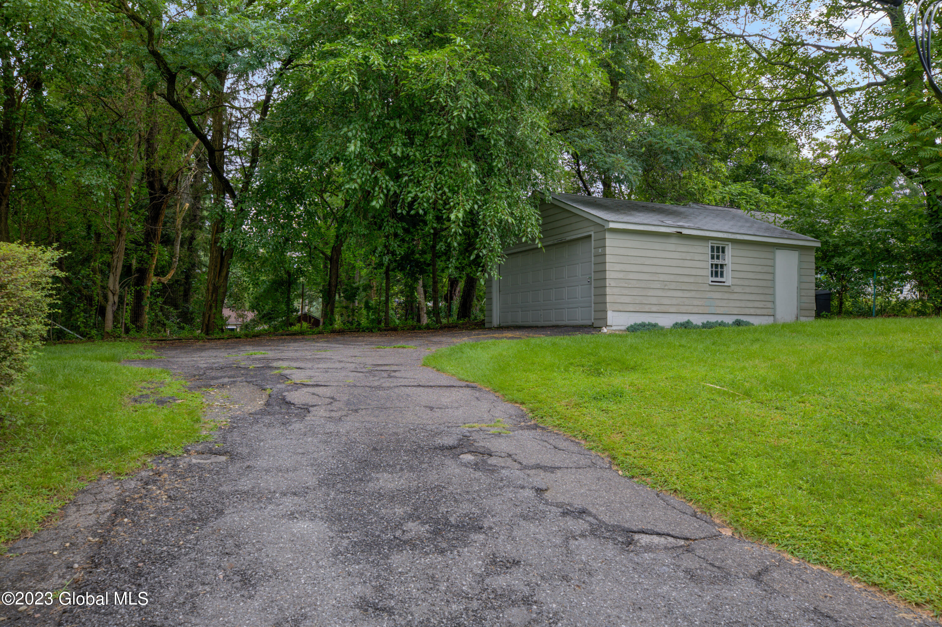 10 Gipp Road Guilderland, NY 12203 - Photo 23 of 24 Driveway / Backyard