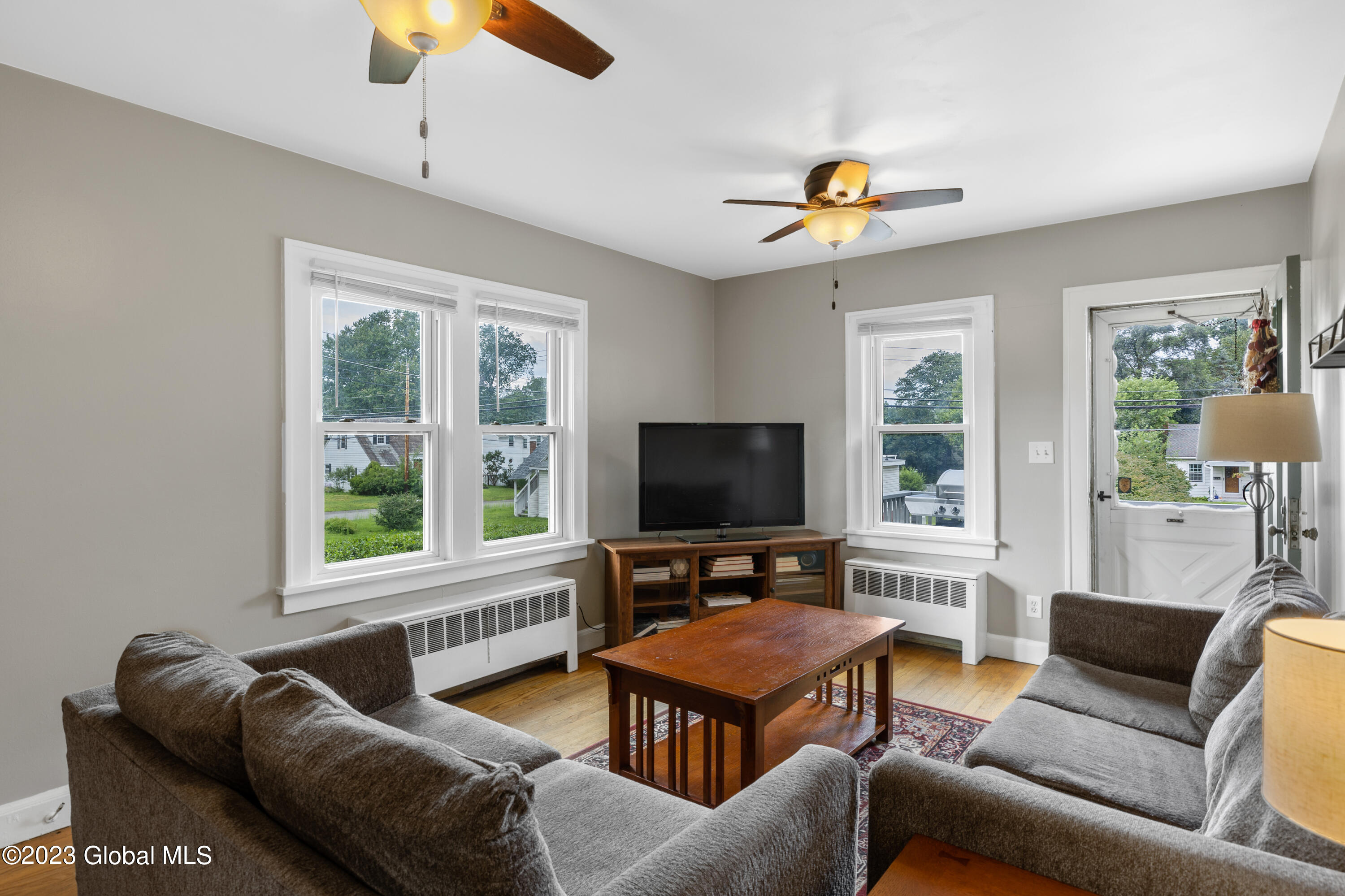 10 Gipp Road Guilderland, NY 12203 - Photo 6 of 24 Living Room