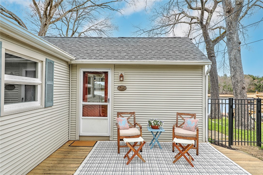 125 Reservoir Road Coventry, RI 02816 - Photo 2 of 27 Gallery Image 2