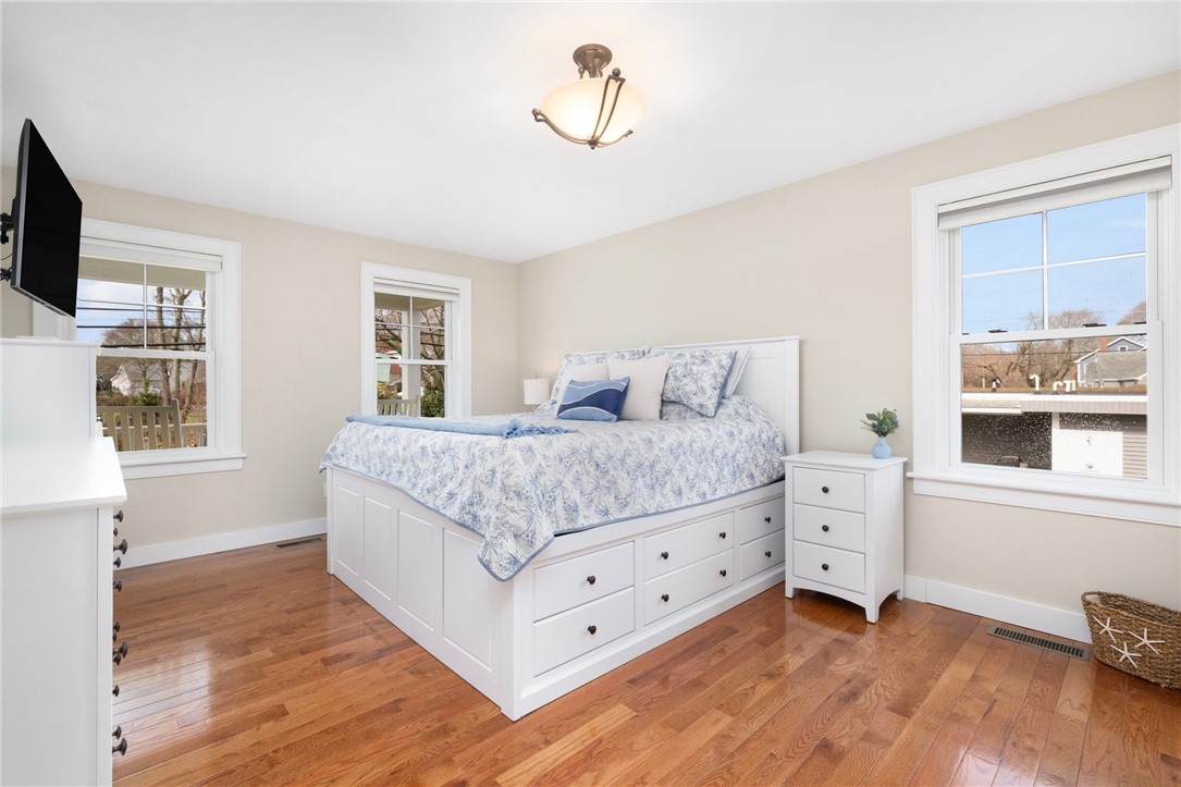 81 South Pier Road Narragansett, RI 02882 - Photo 19 of 49 Primary Bedroom