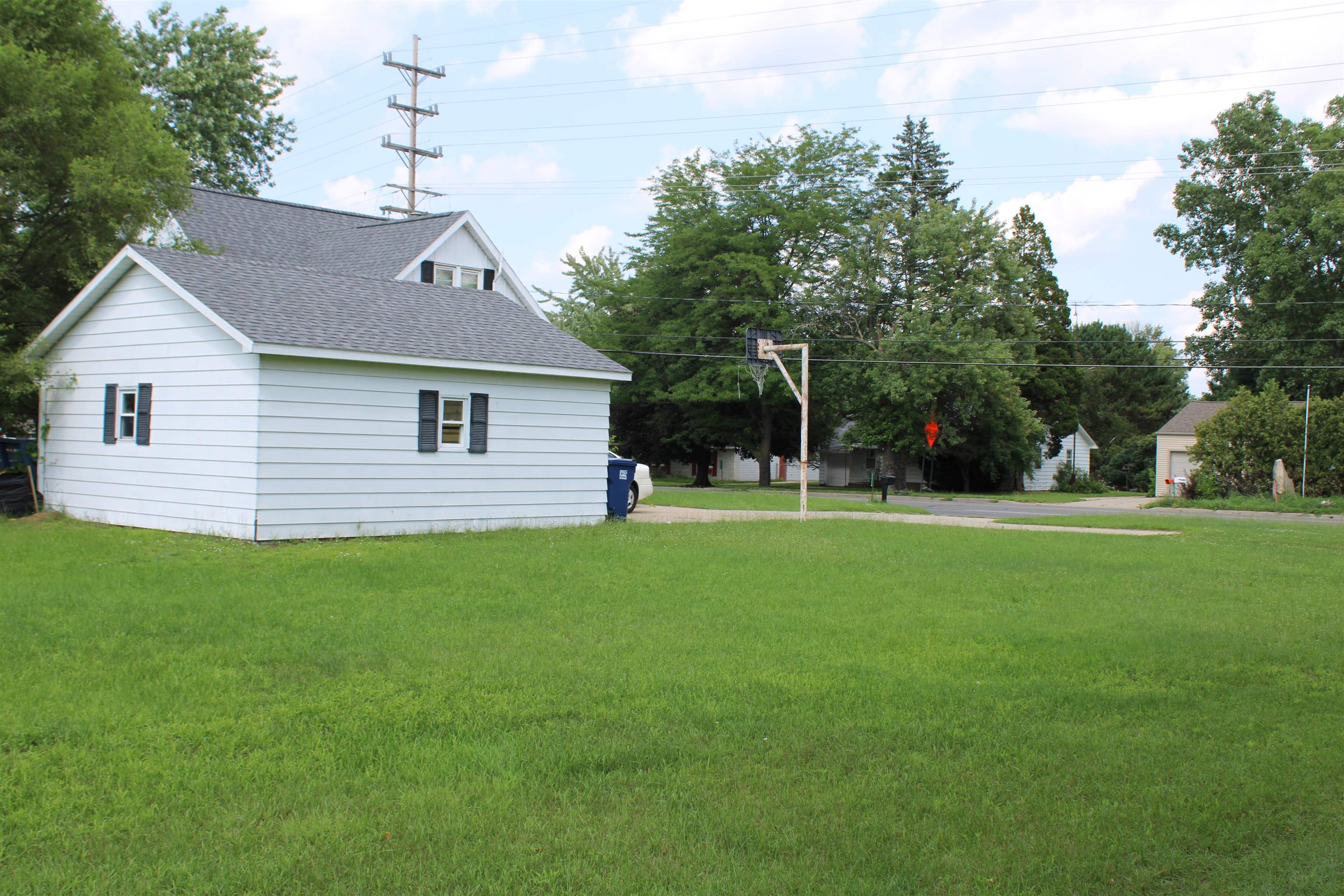 2622 South Isabella Road Mount Pleasant, MI 48858 - Photo 4 of 16