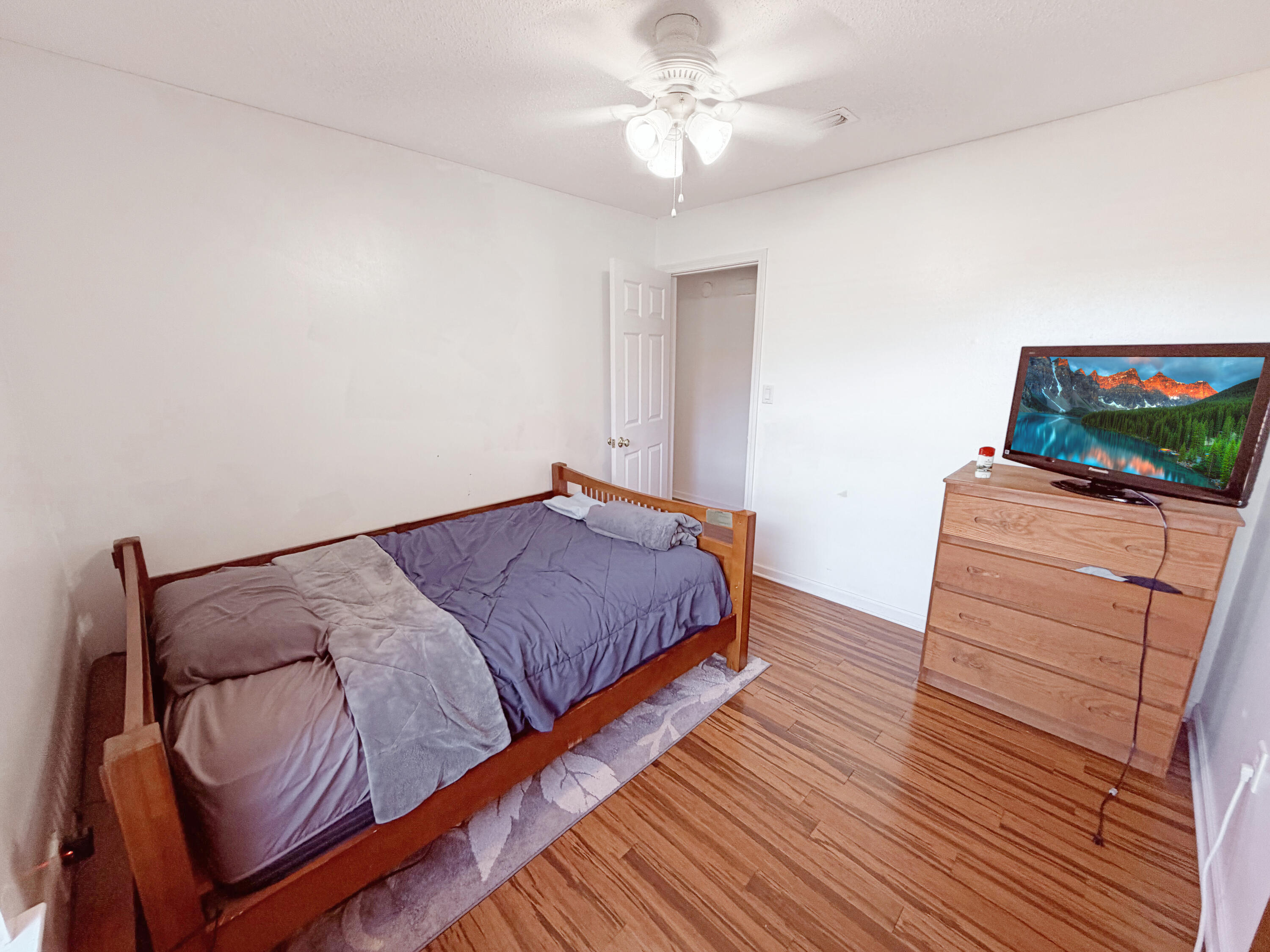 5555 Galaxy Drive Crestview, FL 32539 - Photo 19 of 31 IMG_3877