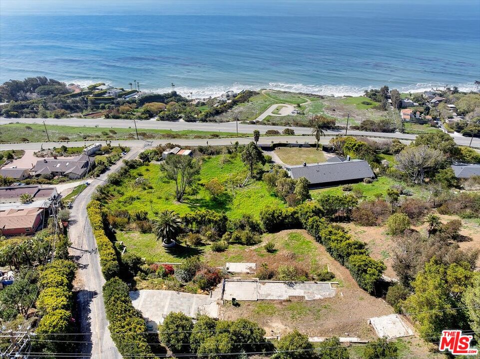4755 Avenida Del Mar Malibu, CA 90265 - Photo 2 of 35