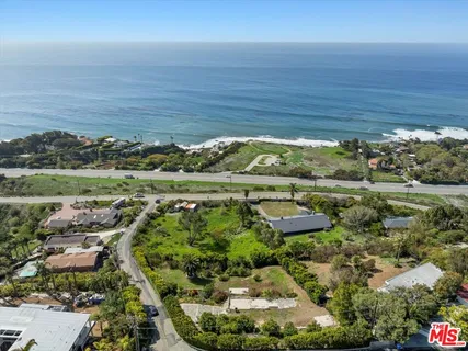 $2,500,000 | 4755 Avenida Del Mar, Malibu, CA 90265