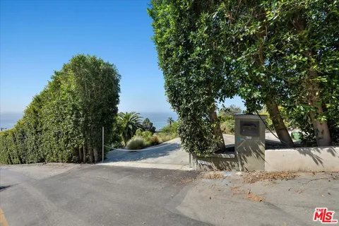 $2,500,000 | 4755 Avenida Del Mar, Malibu, CA 90265