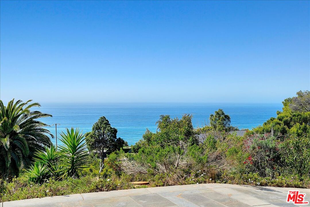 4755 Avenida Del Mar Malibu, CA 90265 - Photo 5 of 35