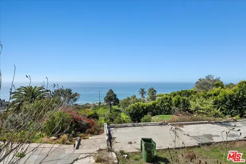 $2,500,000 | 4755 Avenida Del Mar, Malibu, CA 90265