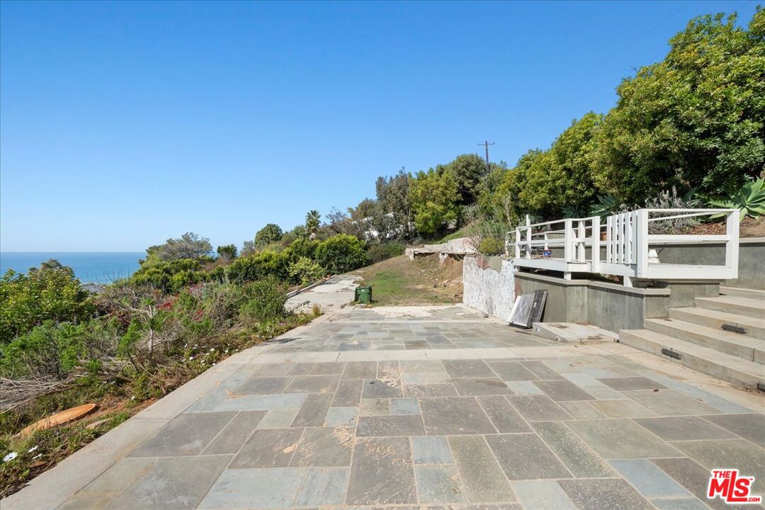 4755 Avenida Del Mar Malibu, CA 90265 - Photo 8 of 35