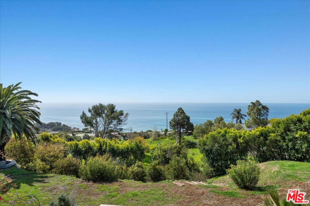 4755 Avenida Del Mar Malibu, CA 90265 - Photo 10 of 35