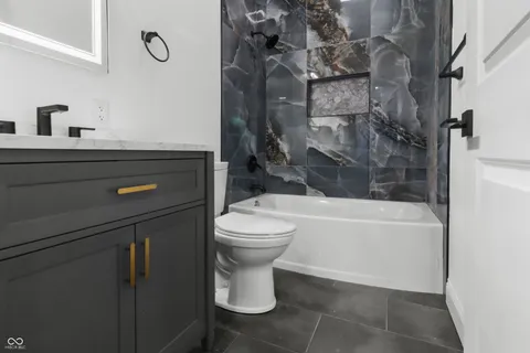 $320,000 | 3251 Sutherland Avenue, Indianapolis, IN 46205