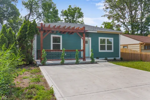 $320,000 | 3251 Sutherland Avenue, Indianapolis, IN 46205