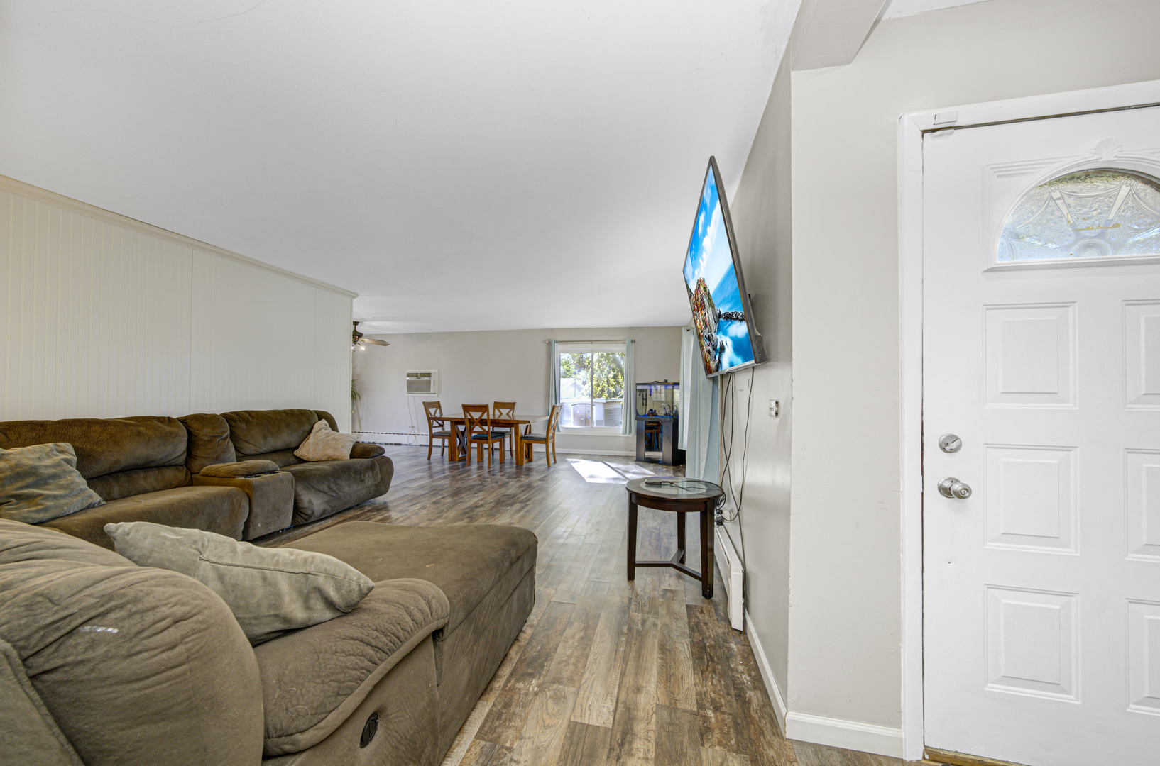22729 Frederick Road Steger, IL 60475 - Photo 3 of 33 Gallery Image 3