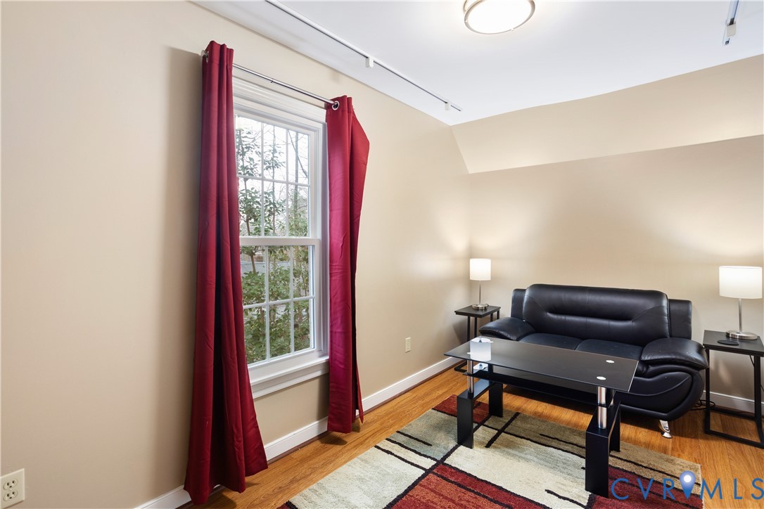 3613 Stoney Ridge Road Midlothian, VA 23112 - Photo 38 of 50 a living room with furniture and a window