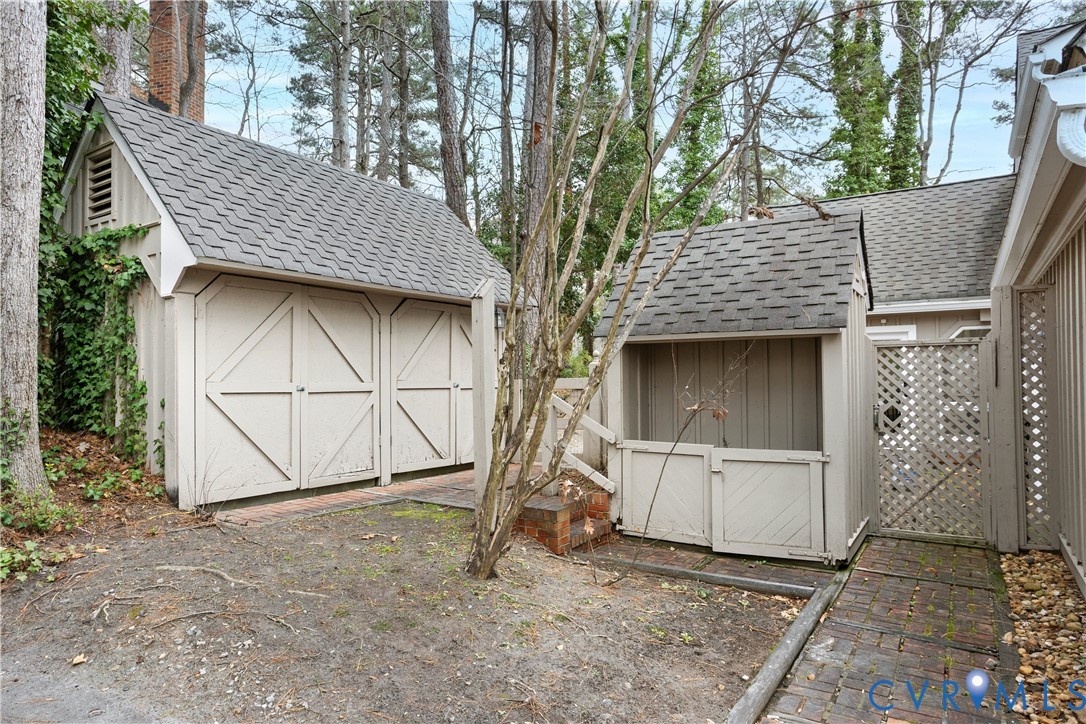3613 Stoney Ridge Road Midlothian, VA 23112 - Photo 46 of 50 a view of backyard with small space and wooden fence