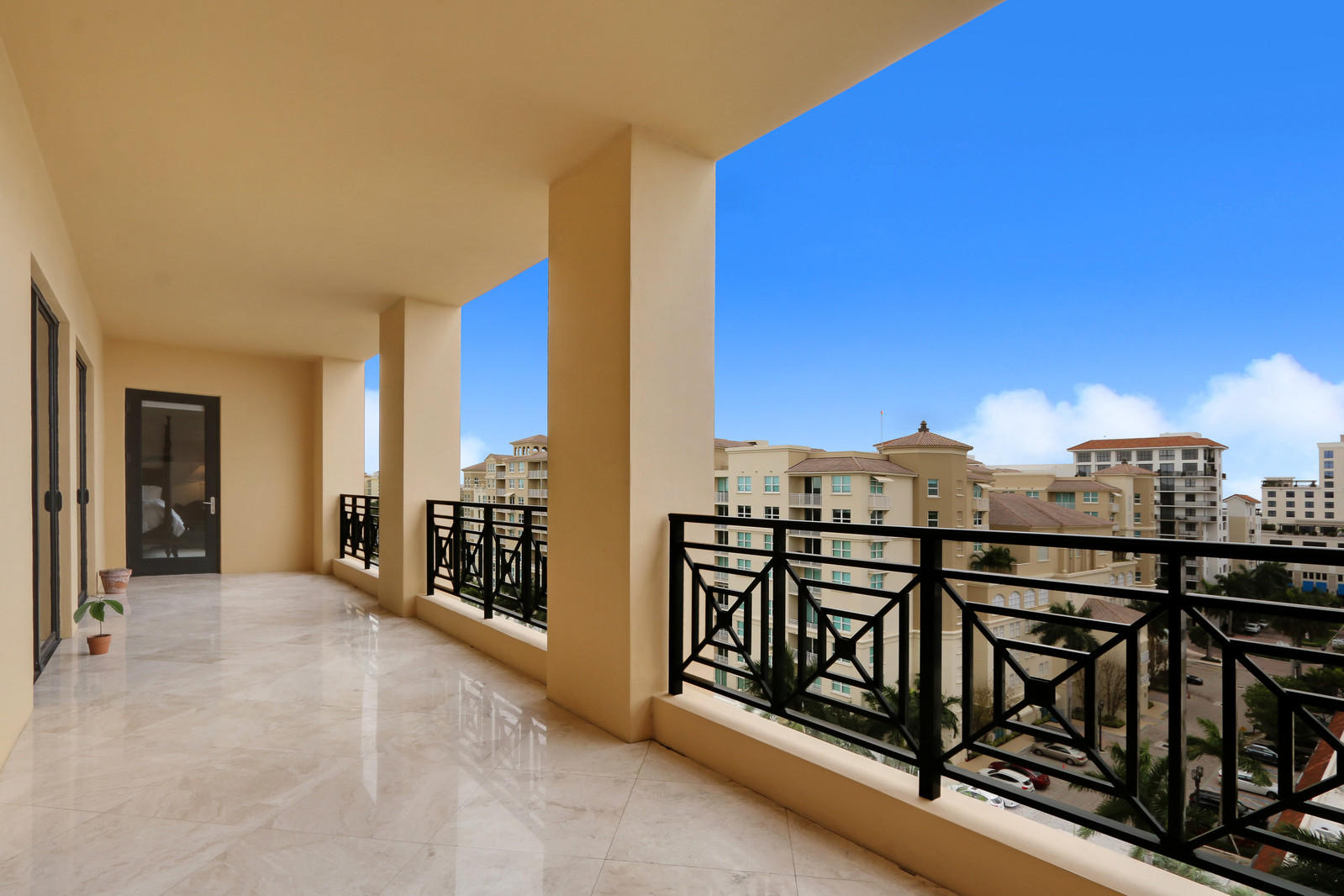 200 East Palmetto Park Road, Unit 811 Boca Raton, FL 33432 - Photo 5 of 24 Balcony
