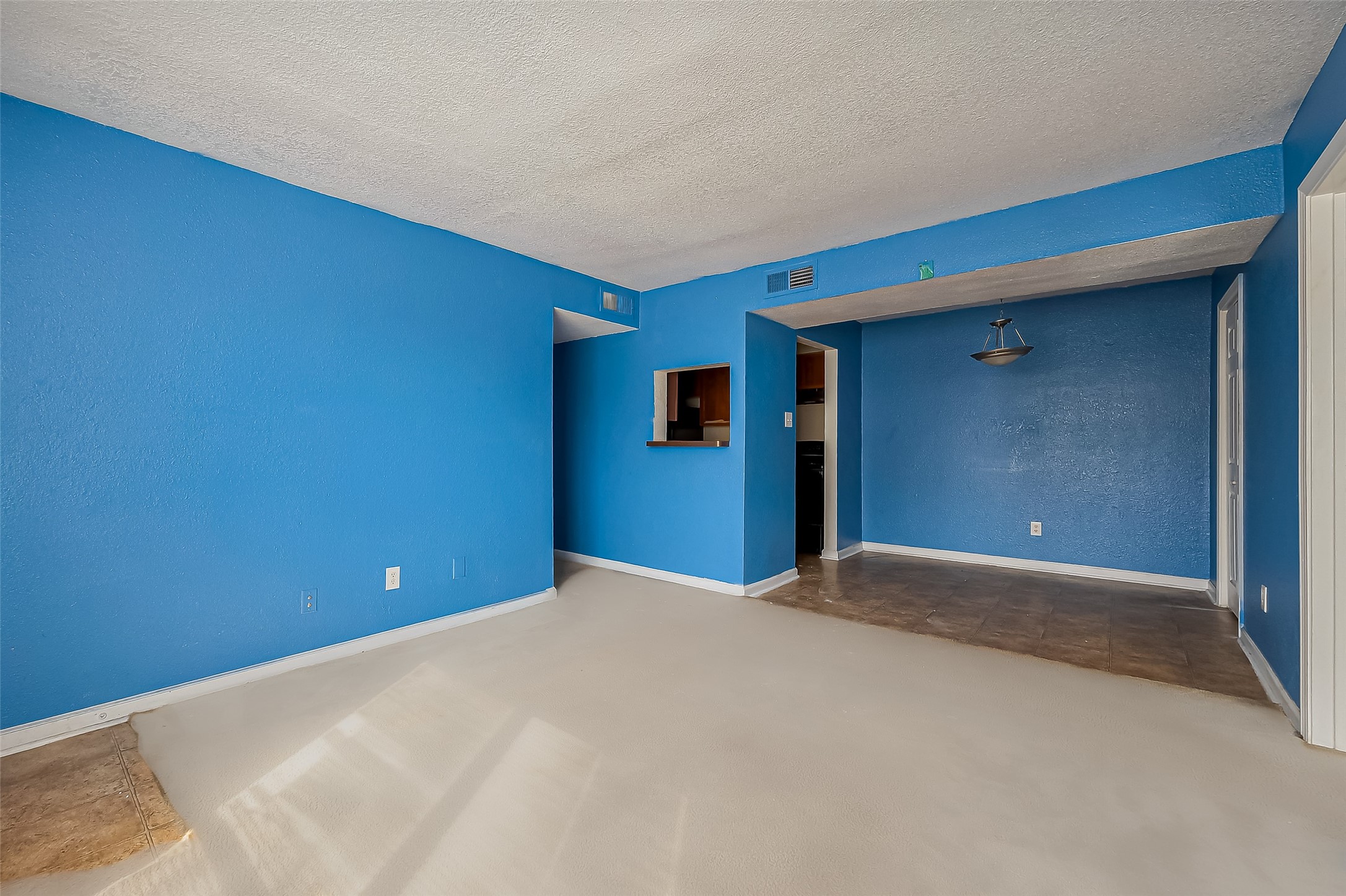 8100 Creekbend Drive, Unit 146 Houston, TX 77071 - Photo 7 of 17 a view of an empty room