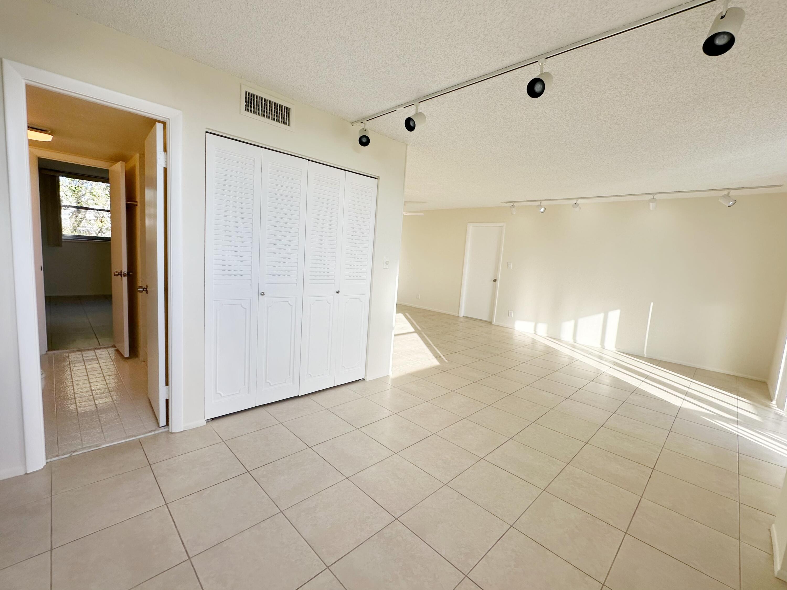 5301 Northwest 2nd Avenue, Unit 401 Boca Raton, FL 33487 - Photo 18 of 39 IMG_5408