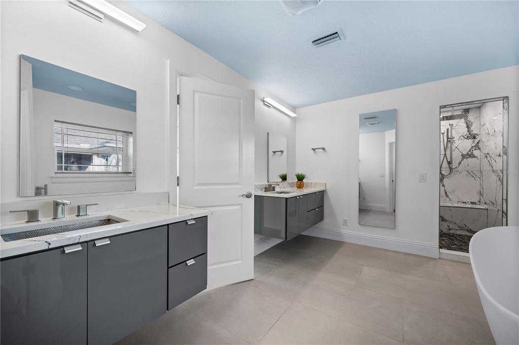 1746 Stapleton Street Sarasota, FL 34239 - Photo 56 of 77 Gallery Image 56