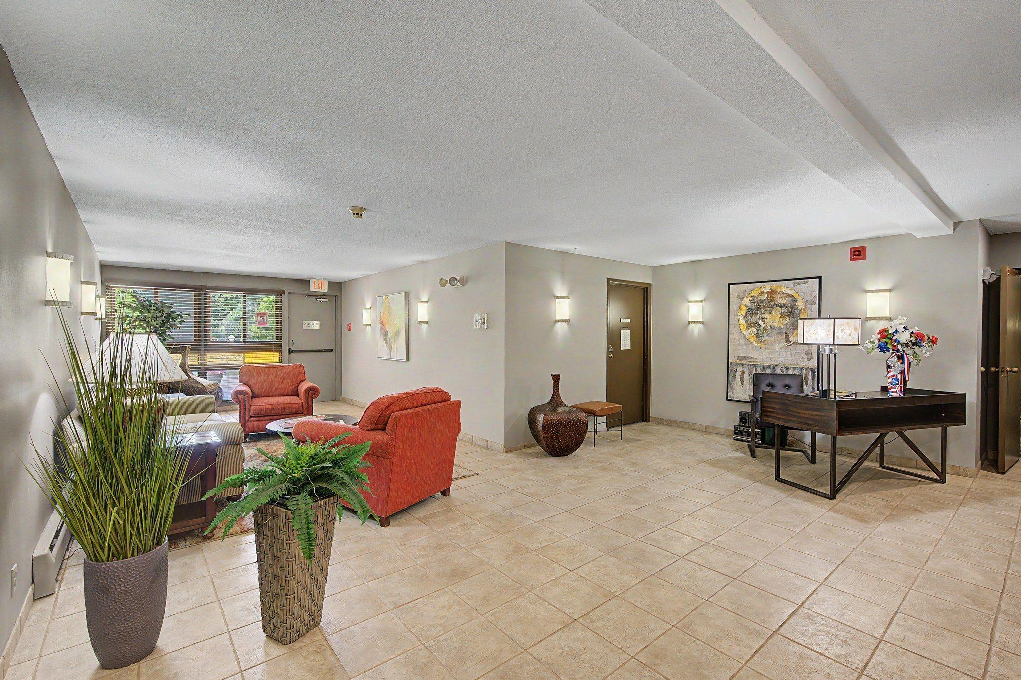 4045 Hodgson Road, Unit 107 Shoreview, MN 55126 - Photo 18 of 28