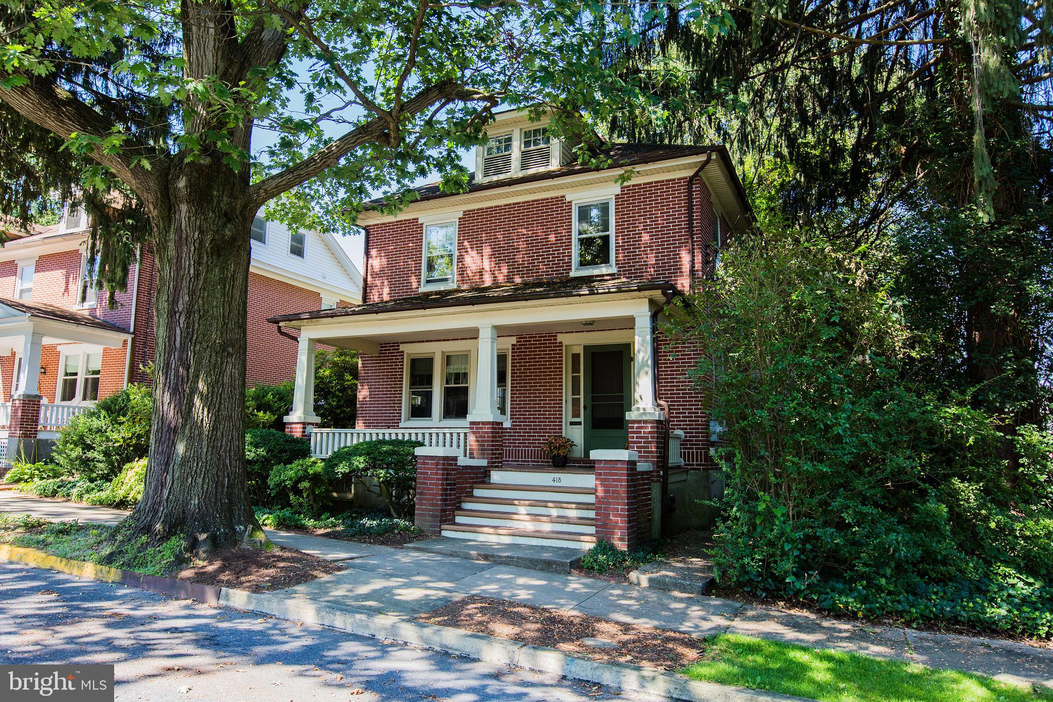 418 Linden Street Lititz, PA 17543 - Photo 4 of 65