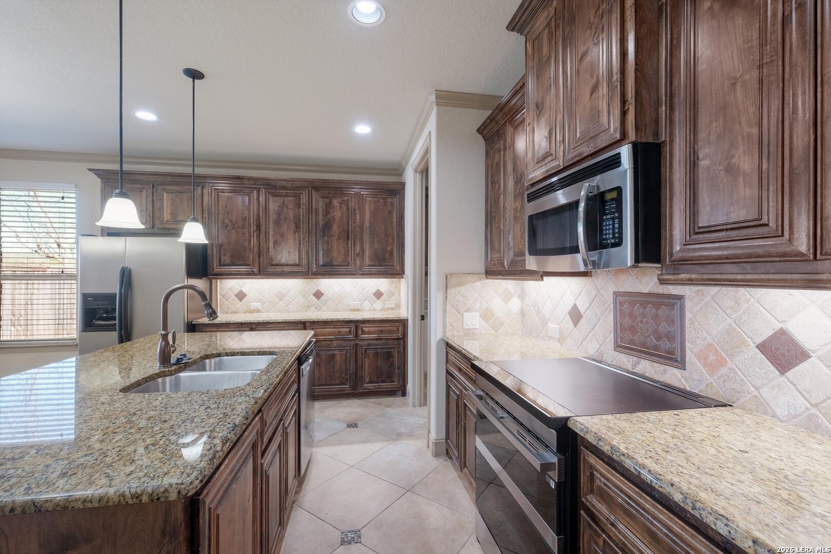 122 Pocono Road Boerne, TX 78006 - Photo 3 of 26