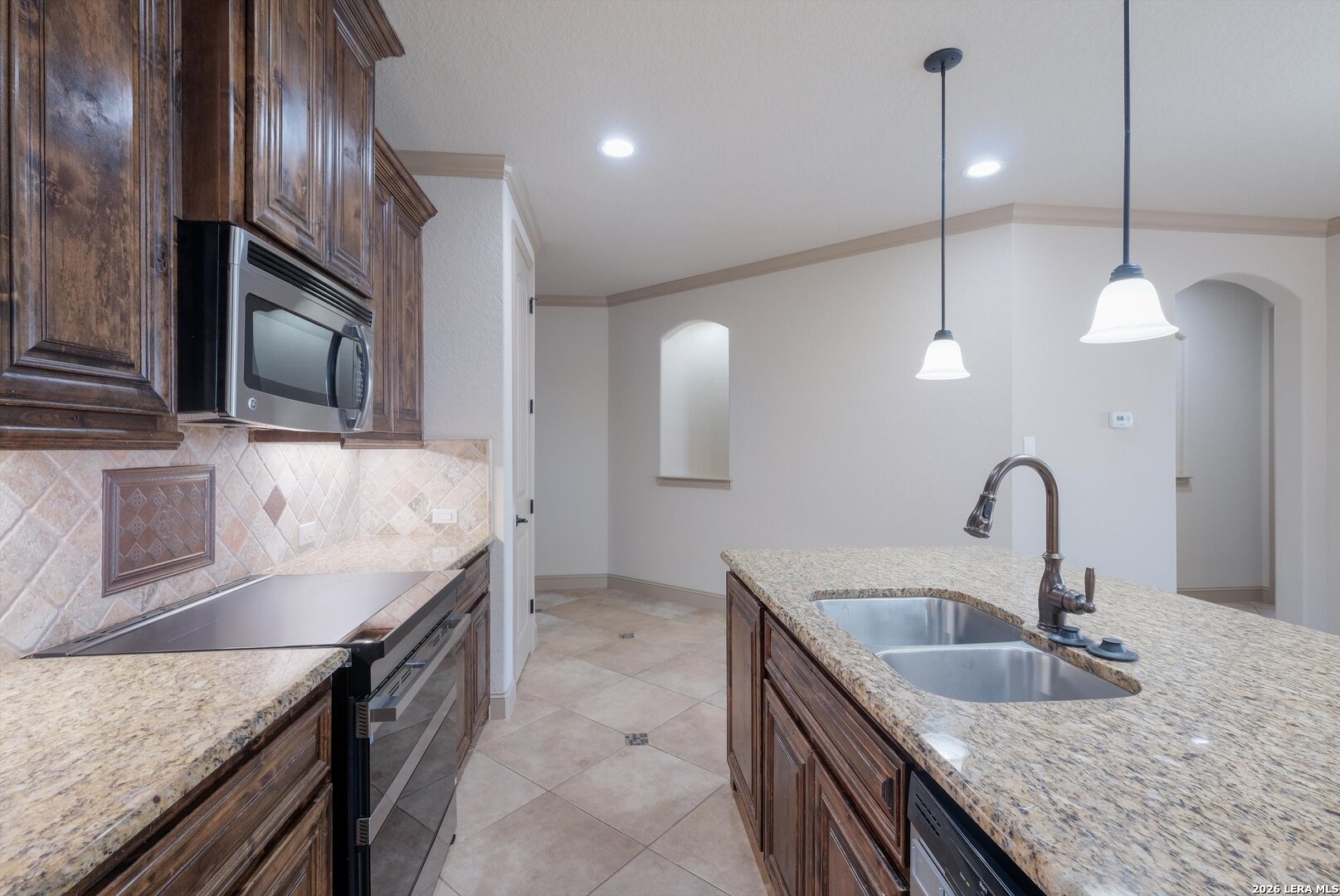 122 Pocono Road Boerne, TX 78006 - Photo 6 of 26