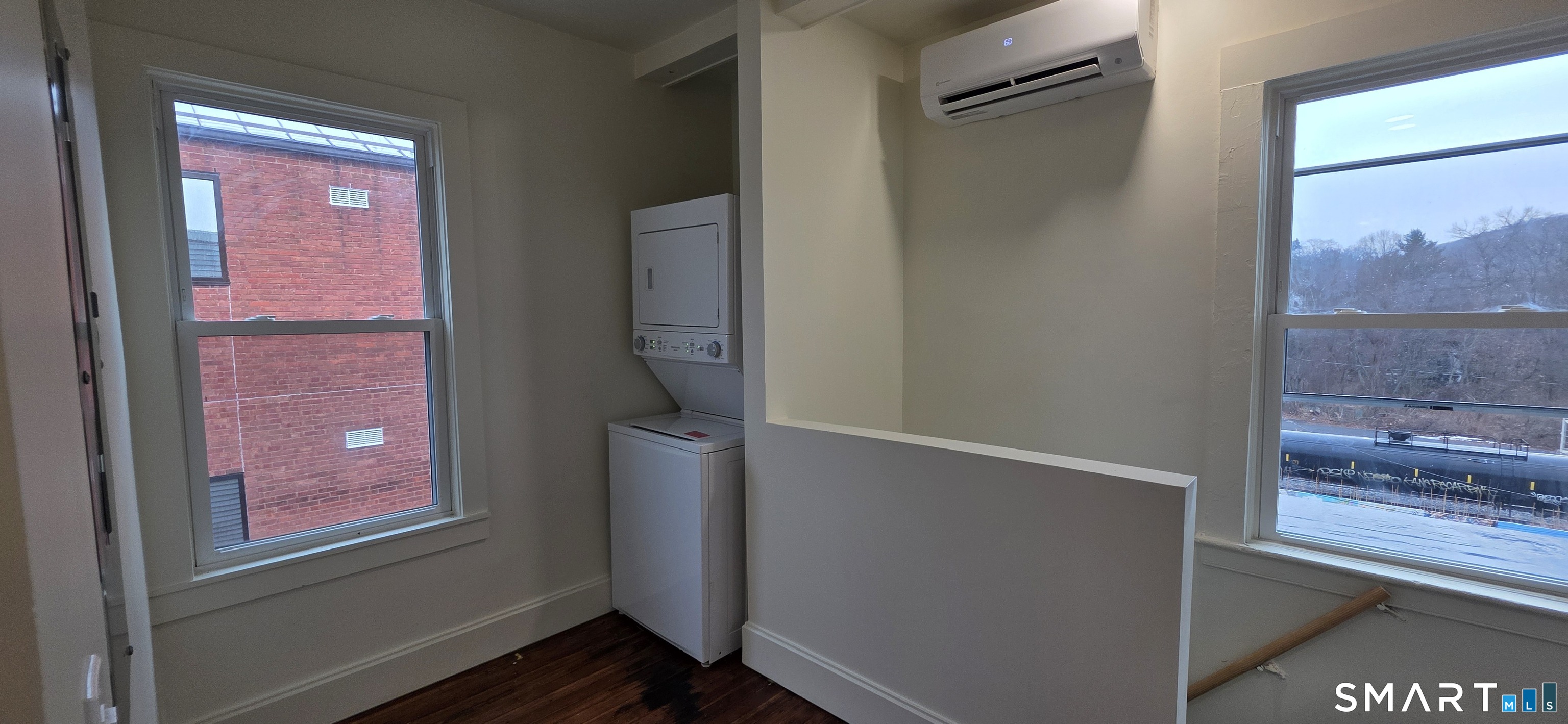 736 Main Street Windham, CT 06226 - Photo 13 of 16 a bathroom with a bathtub