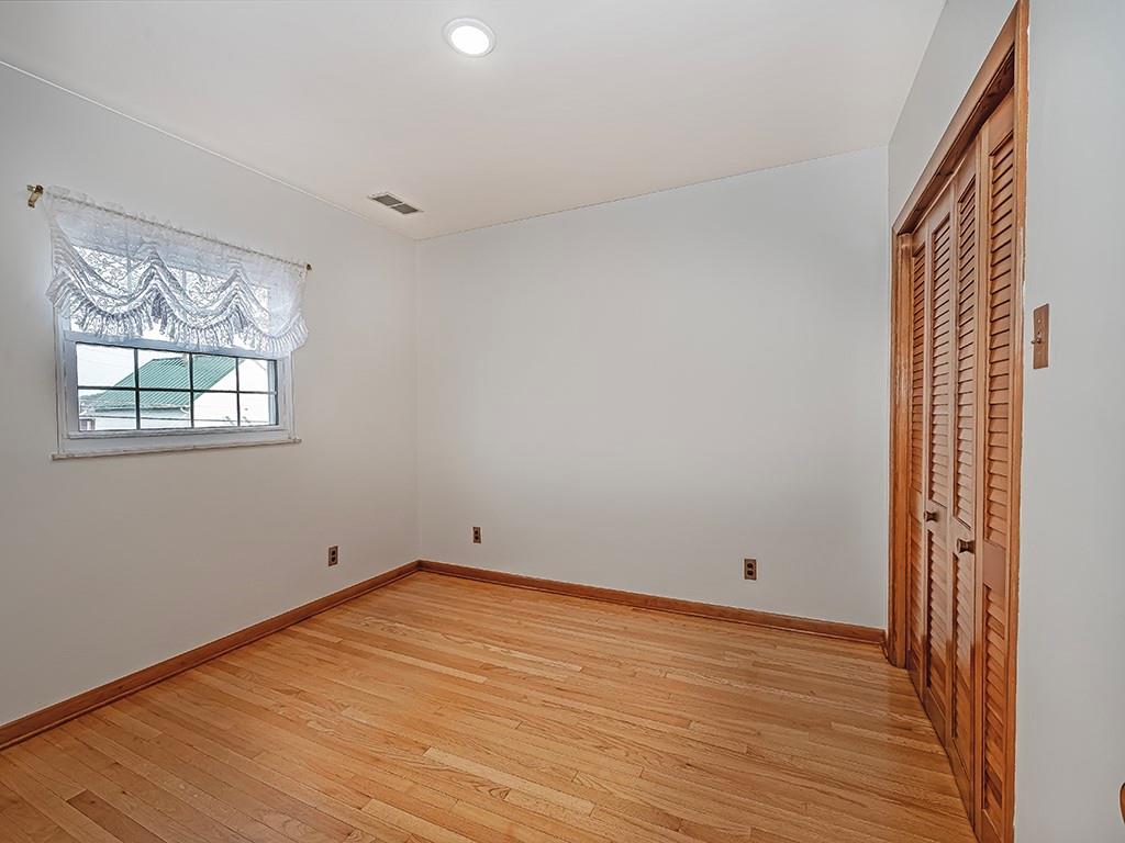407 Walnut Street Vandergrift, PA 15690 - Photo 12 of 26 Gallery Image 12